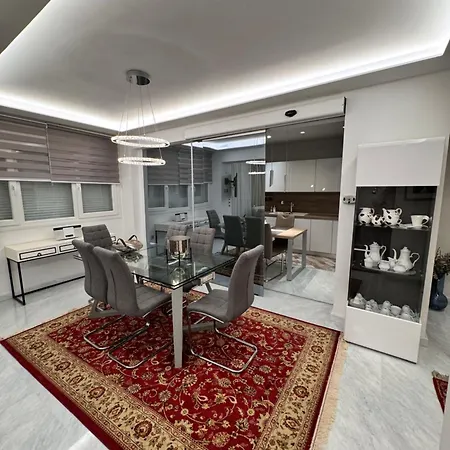 Nereydes Luxury Apartment